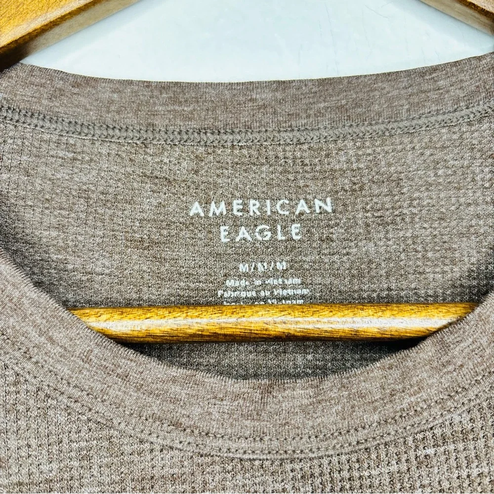 American Eagle Outfitters Brown Women's Short‎ Sleeve Tee - Brown Medium